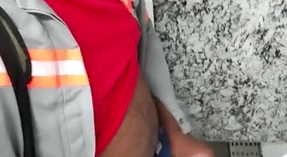 I Sucked My Colleague in the Bathroom of the Firm