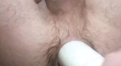 My rose opened completely, I brought my anus with a bottle until I spit with natural lubricant