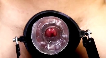 Testing a new penis sleeve and a silent masturbation machine