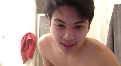 Cute Guy Busts a Nut While Enjoying an Anal Toy Then He Showers