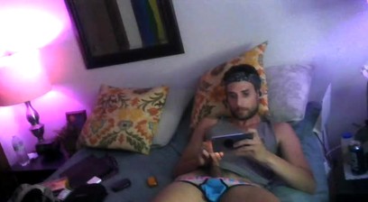 Sno Rubbin out a MASSIVE quickie