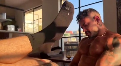 That ́s a horny guy