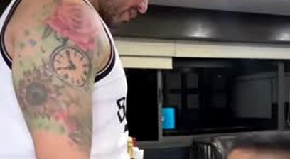 Angelo Barroso breeds Fer Smith deep