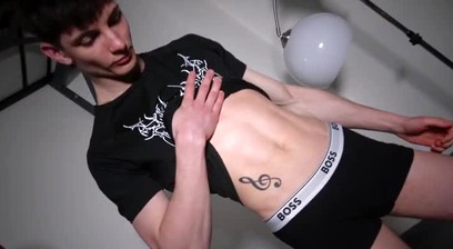 Ripped Twink Athlete Gets Handjob his Big Cock