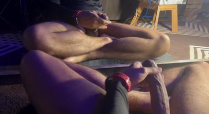 chubby guy cumming in the mirror