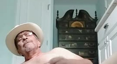 Watch me jerk off and cum for you...