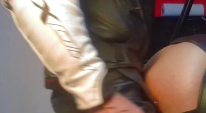 - Leather puppy bareback session .