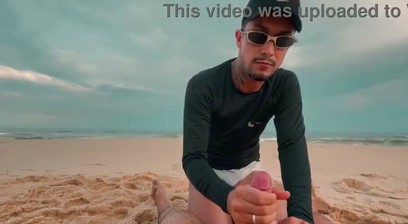 This naughty couple loves to show off, they went to the beach to have sex in front of everyone! -