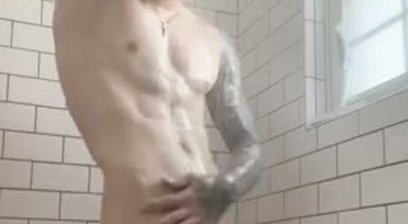 fit-liam shower jerk off