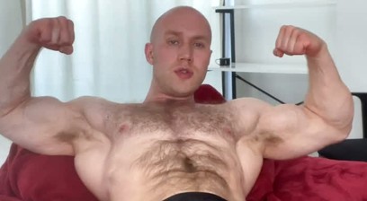 Muscle Hunk, Big Cock Built to Be Worshipped and Serviced