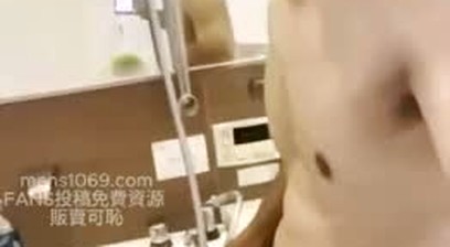 Chinese gym fit man solo cumshot