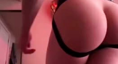 Rafael Serafini shaking more ass