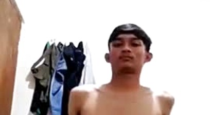 Ngocok kontol indo