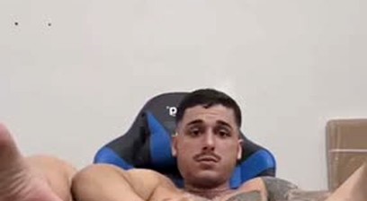 Hot Guy Feet and Jerking Big Cock 2