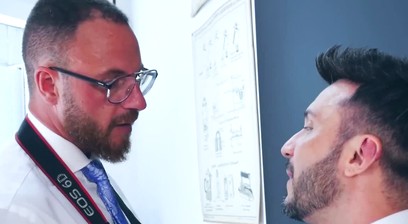 Bearded hunk Kike Gil sucks rock hard cock from classy hunk