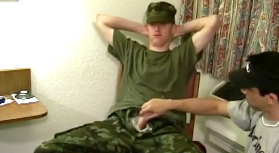Twink handjob cum