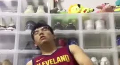 Asian basketballer jerk off